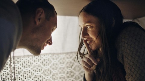 FILM: Kærlighedens gerninger  –  Kan man lave en smuk film om incest? Ja Jeppe kan!