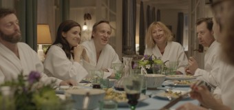 Filmanmeldelse – Swinger – Mikkel Munch-Fals svinger pisken over parforholdet