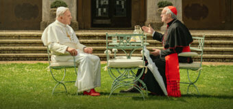 ﻿Filmanmeldelse: Two Popes – Fremragende kammerspil om to paver