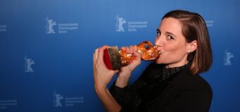 BERLINALEN 2022 DAG 6 – Kvindelig, spansk instruktør vinder Guldbjørnen