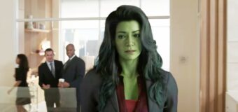 SERIE: She-Hulk – MCU’s forsøg på en sitcom lykkes meget af vejen