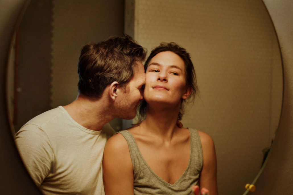 FILM: Elskling – Genial norsk debutfilm om parforholdets kriser er næsten uudholdelig at se på og samtidig dybt forløsende