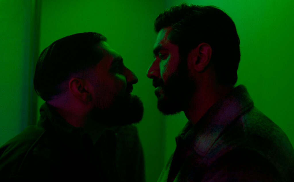 FILM: Hele vejen – Jeg flækker dig din fucking luder!!!